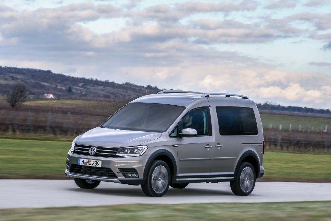 Fahrbericht Vw Caddy Alltrack 4motion 4x4schweiz Wer Wert Auf Optik Legt Wird Beim Caddy Alltrack Fündig
